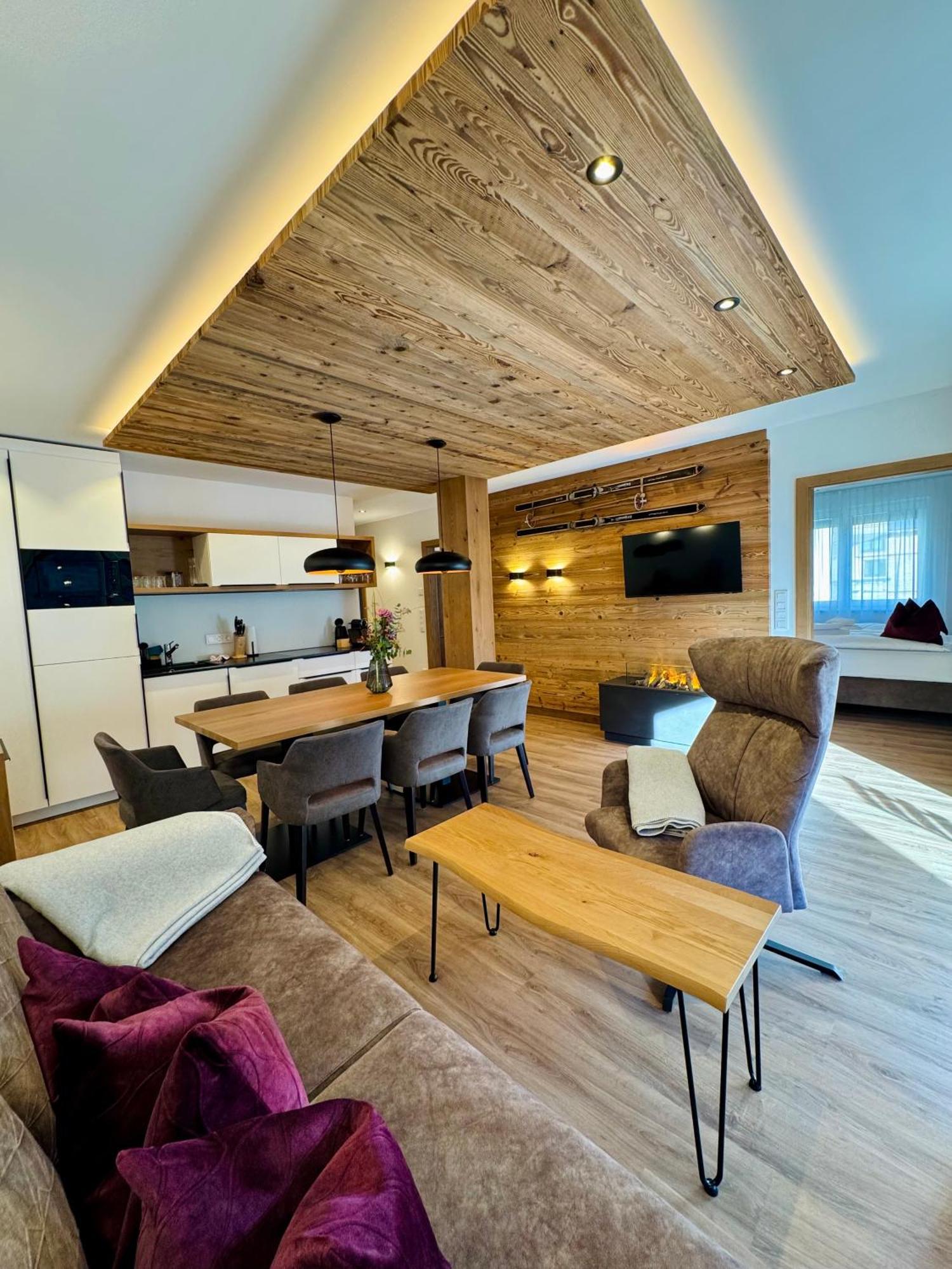 דירות Alpenstolz Damuels Haus 4 - Stilvoll Urlauben In Den Bergen מראה חיצוני תמונה